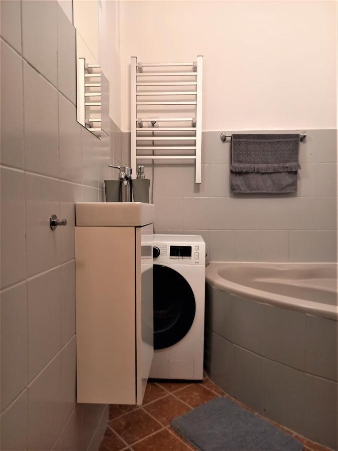 Quiet And Private Studio In The Center Appartamento Budapest Esterno foto