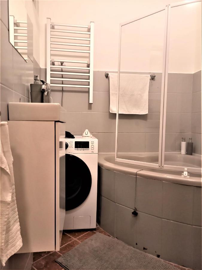 Quiet And Private Studio In The Center Appartamento Budapest Esterno foto